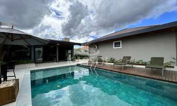 Imagem: Casa térrea no Country com 2 suites e 2