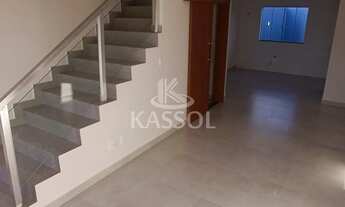 Imagem 2: SOBRADO à venda, 2 quartos, 1 suíte, sacada, sala, cozinha, Bwc, lavanderia e 2 vagas