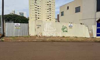 Imagem: TERRENO À VENDA NA REGIÃO CENTRAL COM