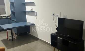 Imagem 5: Apartamento com 02 quartos, sacada com churrasqueira, sala e cozinha integrada e banheiro