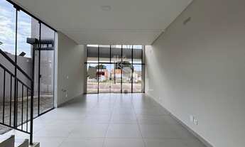 Imagem: Centro Comercial MUNIQUE Sala com mezanino