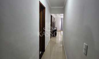 Imagem 6: Casa com 03 dormitórios e piscina - Canada- Cascavel, 02 vagas, sobra terreno