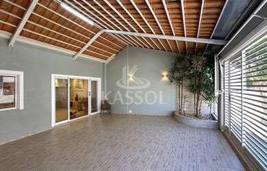 Imagem: Sobrado com 3 quartos e 2 vagas em condomínio