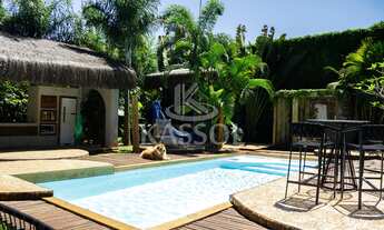 Imagem 5: Casa ampla e sofisticada, cercada por natureza no Centro de Cascavel