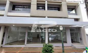 Imagem: SALA COMERCIAL COM ÁREA DE 560M