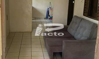 Imagem 3: CASA 02 QUARTOS Casa com 2 dormitórios