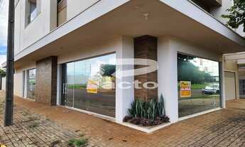 Imagem: SALA COMERCIAL COM AREA DE 200M