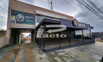 Imagem: SALA COMERCIAL COM AREA DE 744M