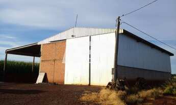 Imagem: BARRACAO COM AREA DE 360M