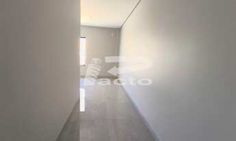 Imagem 6: CASA 03 QUARTOS Casa com 2 dormitórios