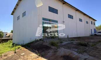 Imagem: BARRACAO COM MEZANINO