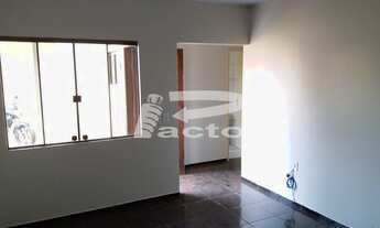 Imagem 3: CASA 02 QUARTOS Casa com 2 dormitórios