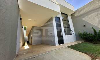 Imagem 3: Casa à Venda no Bairro Lundceia - Oportunidade Imperdível por R 689.000