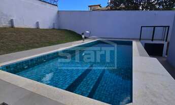 Imagem 3: Casa Impecável para Locação no Jardim Ipê,4 Quartos, Pé Direito Duplo e Piscina