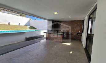 Imagem 7: Casa Impecável para Locação no Jardim Ipê,4 Quartos, Pé Direito Duplo e Piscina