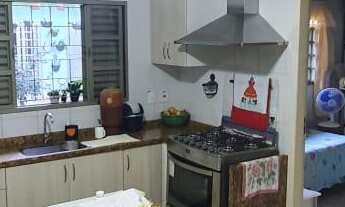 Imagem 5: CASA À VENDA COM 05 SUÍTES, LOCALIZADA NO JARDIM PANORAMA, FOZ DO IGUAÇU - PR