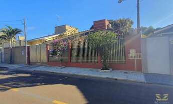 Imagem: CASA À VENDA COM 05 SUÍTES, LOCALIZADA