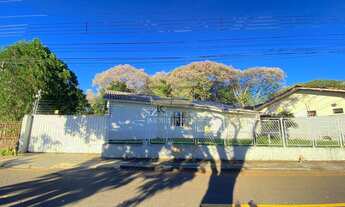 Imagem 2: CASA À VENDA COM 02 SUÍTES E 1 DORMITÓRIO LOCALIZADA NA VILA A FOZ DO IGUAÇU