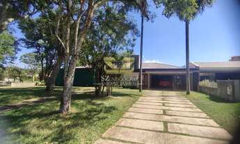 Imagem 3: CASA MOBILIADA À VENDA COM PSICINA E 04 DORMITÓRIOS, CONJUNTO B, FOZ DO IGUAÇU