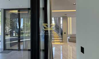 Imagem 5: SOBRADO ALTO PADRÃO COM PISCINA E MOBILIADO À VENDA, COM 4 SUÍTES, ECO BELLA VISTA