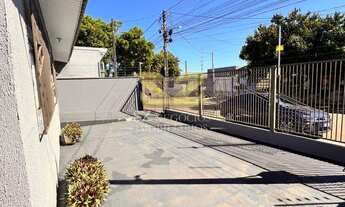Imagem 3: CASA À VENDA COM PISCINA E 2 DORMITÓRIOS, JD IPÊ II, FOZ DO IGUAÇU - PR