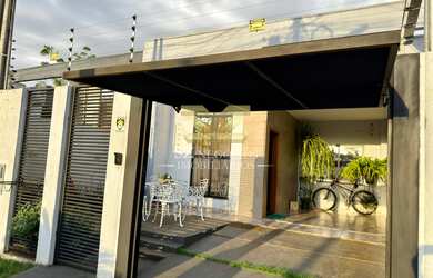 Imagem 2: CASA À VENDA COM 03 DORMITÓRIOS, JARDIM IPÊ - FOZ DO IGUAÇU - PR