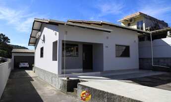 Imagem: Casa para comprar em Imbituba, bairro Vila