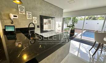 Imagem 5: Sobrado com piscina no Bairro Tropical II, Cascavel-PR