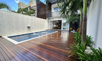 Imagem 4: Sobrado com piscina no Bairro Tropical II, Cascavel-PR