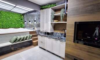 Imagem 2: Sobrado de alto padrão a venda na região Central de Cascavel