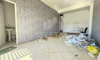 Imagem 2: Sala Comercial com Mezanino para Locação no Centro de Cascavel - PR