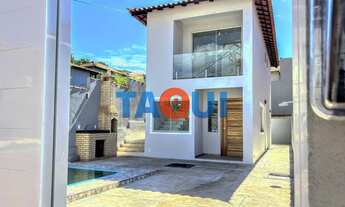 Imagem: Casa duplex com 3 quartos, sendo 2 suítes