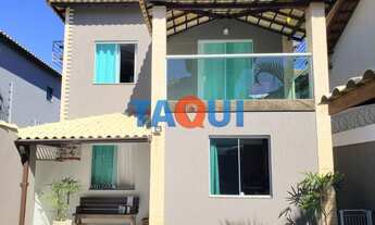 Imagem: Belíssima casa duplex à venda no bairro