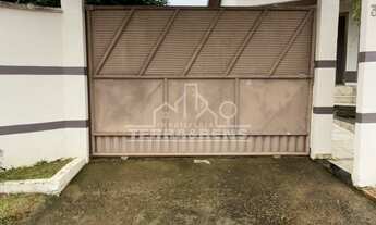 Imagem 4: CASA GRANDE EM ALVENARIA, LOCALIZADA NO BAIRRO CENTRO. CONTENDO 3 QUARTOS, SENDO UMA SUIT