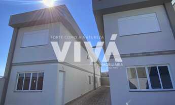 Imagem 2: Casa a venda em Extrema MG, composta por sala. cozinha, lavabo, lavanderia