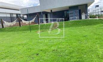 Imagem: Casa a venda em condomínio de alto padrão