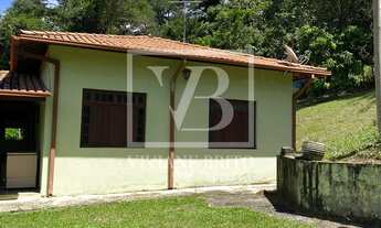 Imagem 3: Sítio a venda, na cidade de Florestal, com uma área verde exuberante