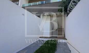 Imagem 1: CASA À VENDA NO BAIRRO NOSSA SENHORA DAS GRAÇAS, DUPLEX COM TERRAÇO E VISTA ABERTA