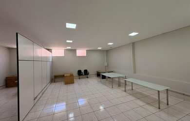 Imagem 2: 2 banheiro na Avenida São João Sn