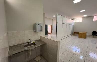 Imagem 3: 2 banheiro na Avenida São João Sn