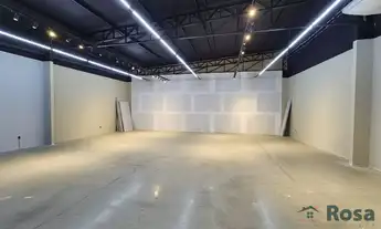 Imagem 2: Alugue Seu Ponto de Sucesso! 150m² com Energia Solar na Av. das Torres!