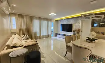 Imagem 4: Apartamento de luxo com lagoa e praia artificial para venda com móveis, próximo ao Colégio