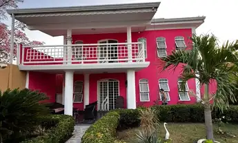 Imagem: Sobrado de esquina para venda, Cidade Alta