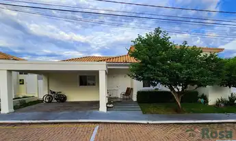 Imagem 2: Casa térrea com quintal e 132 m² em condomínio fechado região dos Florais - CA5806