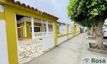 Imagem: Casa com 2 terrenos para venda ou locação