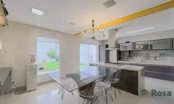 Imagem 7: Sobrado Residencial à Venda com 3 quarto(s) sendo 1 Suíte, no Bairro Santa Rosa, próximo a