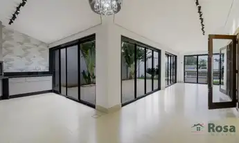 Imagem 2: Sobrado à Venda com 5 Suíte(s), móveis planejado, no Condomínio Alphagarden, Cuiabá. - SO7