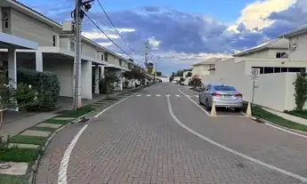 Imagem: Sobrado a venda, Condominio Palm Village