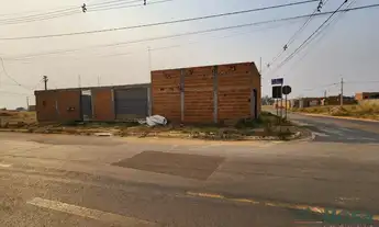 Imagem: Casa e salão comercial em construção