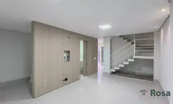 Imagem 6: Sobrado à Venda com 3 Dormitórios, sendo 1 Suíte e Armários Planejados, próximo ao Shoppin